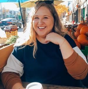 Meet your Posher, Alex ola